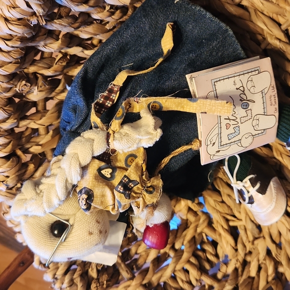 Bundle of Two Little Lops Bunny Dolls 1996 Mary Jean & Eugene Lopfield - Picture 5 of 16